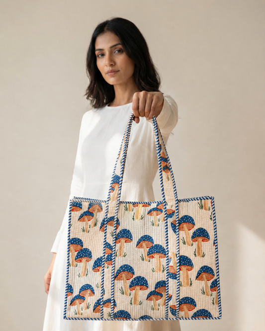 Mushroom Special Tote Bag with Zip