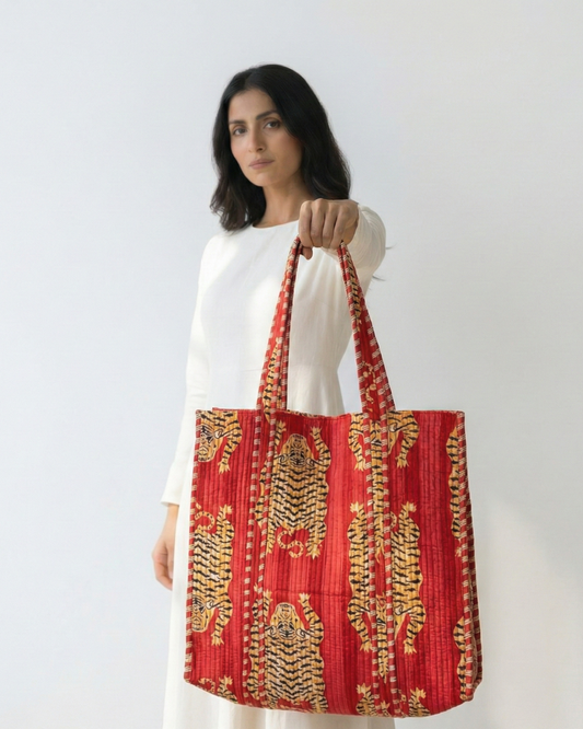 Tiger Trail Tote Bag with Zip