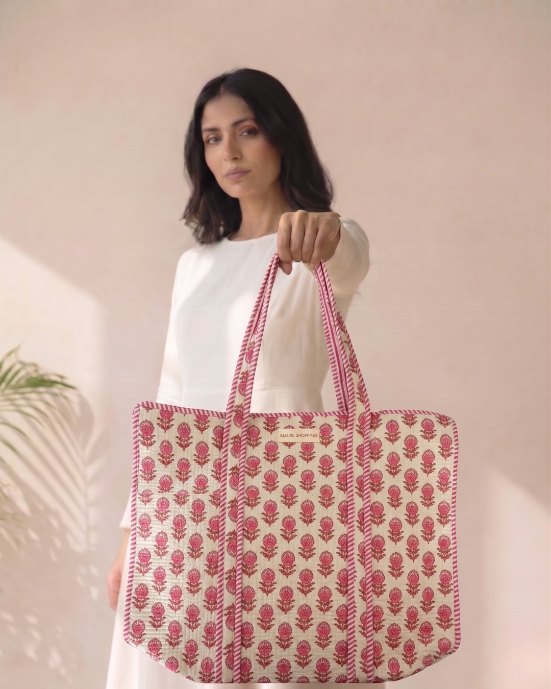 Loom and Leaf Bag with Zip