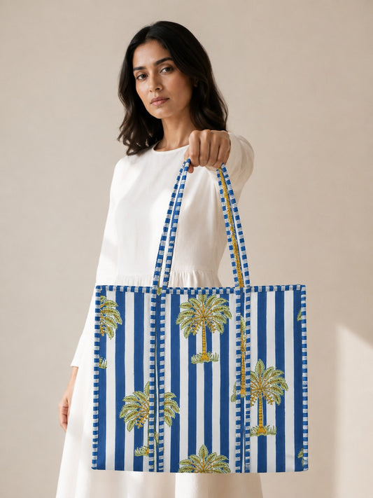 Botanical Bloom Tote Bag with Zip