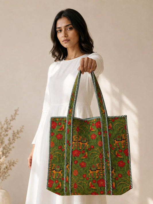 Special Nomad Tote Bag with Zip