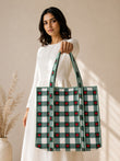 Hearty Tote Bag with Zip