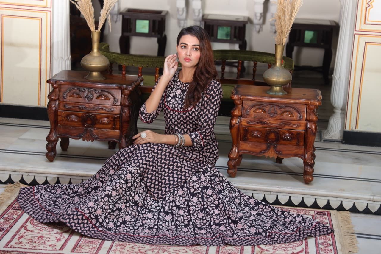 Raat Rani — Hand-Block Pure Cotton Skirt & Kurti Set